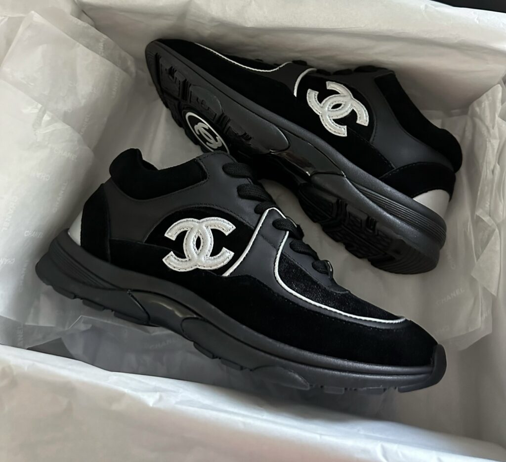 Chanel sneakers packing